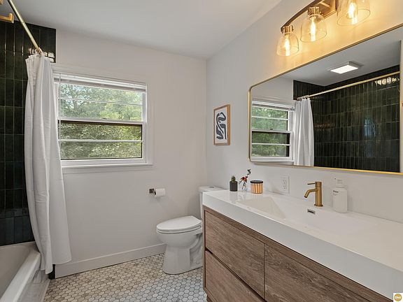 5th image of 2606 S 105th St