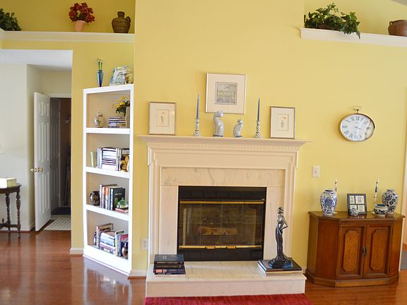 4th image of 4 Bellinghaus Ln