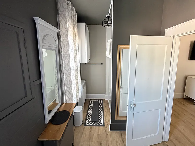 108 S Franklin St #2 — Photo 8