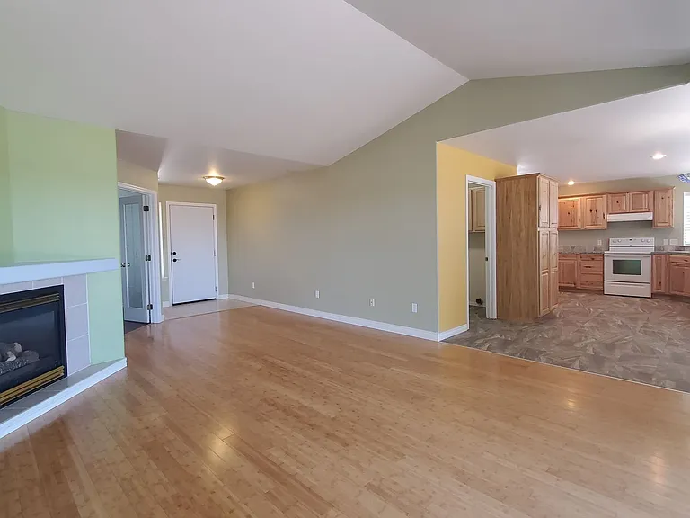 2452 N Rhode Island Ct — Photo 16