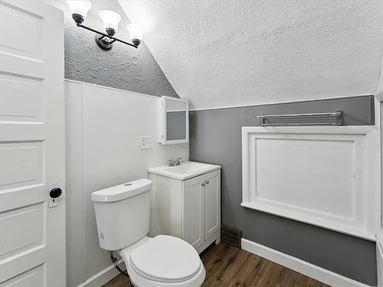 4002 Ardmore Ave — Photo 20
