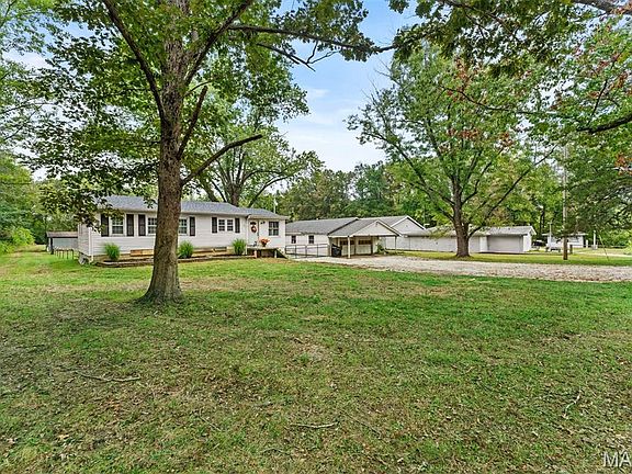 2nd image of 2203 Catawissa Rd