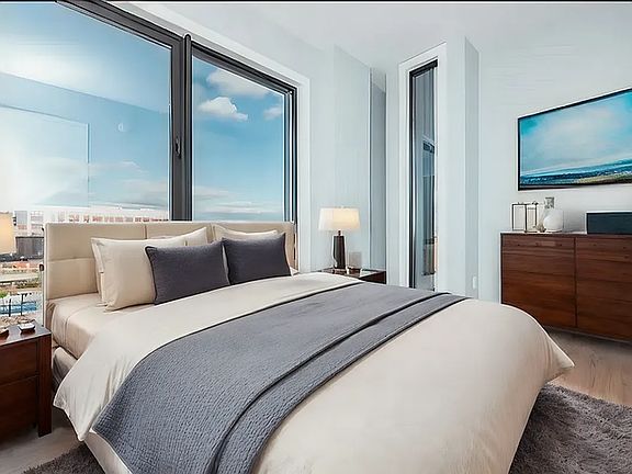 5th image of 115 Stanwix St #612