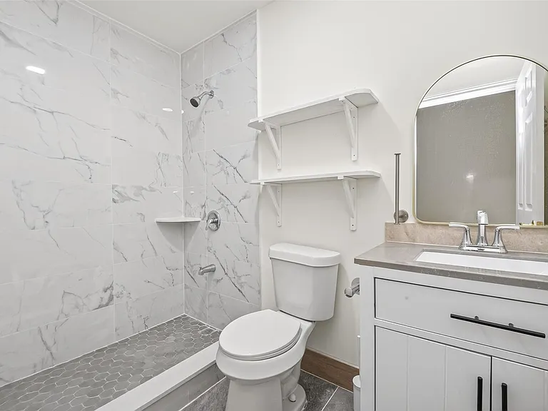 7950 Longridge Dr — Photo 18