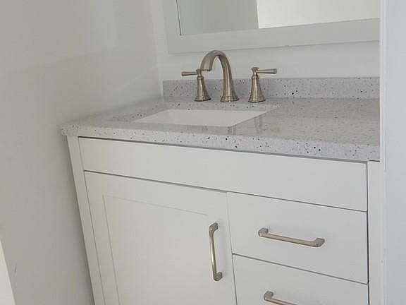 5th image of 207 Brookline Ave