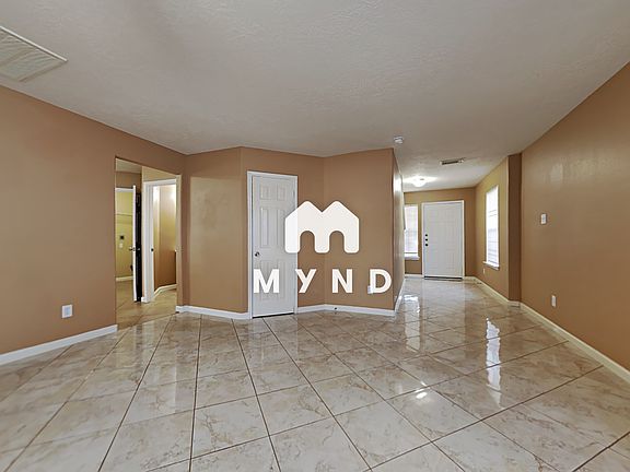 2nd image of 21914 Hemlock Park Dr