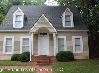 110 Franklin Dr, Central, SC 29630