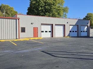 2623 Lincolnway, South Bend, IN 46628