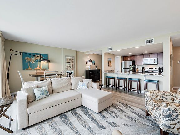 4th image of 800 Sandcastle Dr #530