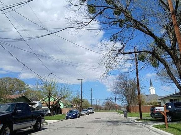 4th image of 3115 Hunter St