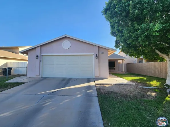 181 Driftwood Dr, El Centro, CA 92243