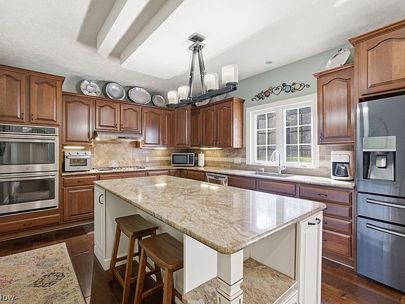 3rd image of 11685 Lancaster Dr