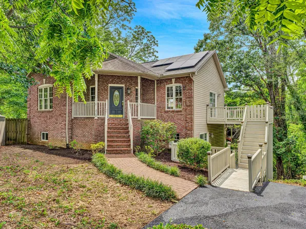 510 Ridgecrest Dr, Roanoke, VA 24019