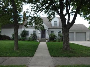 1915 S Garrison Ave, Carthage, MO 64836
