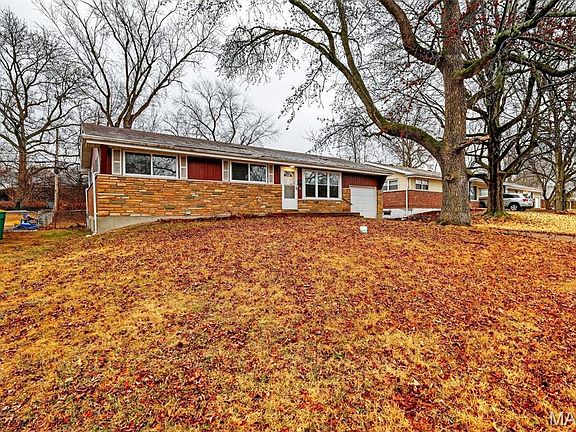 3rd image of 9850 Monarch Dr