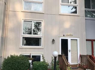 3064 Sugar Ln, Vienna, VA 22181