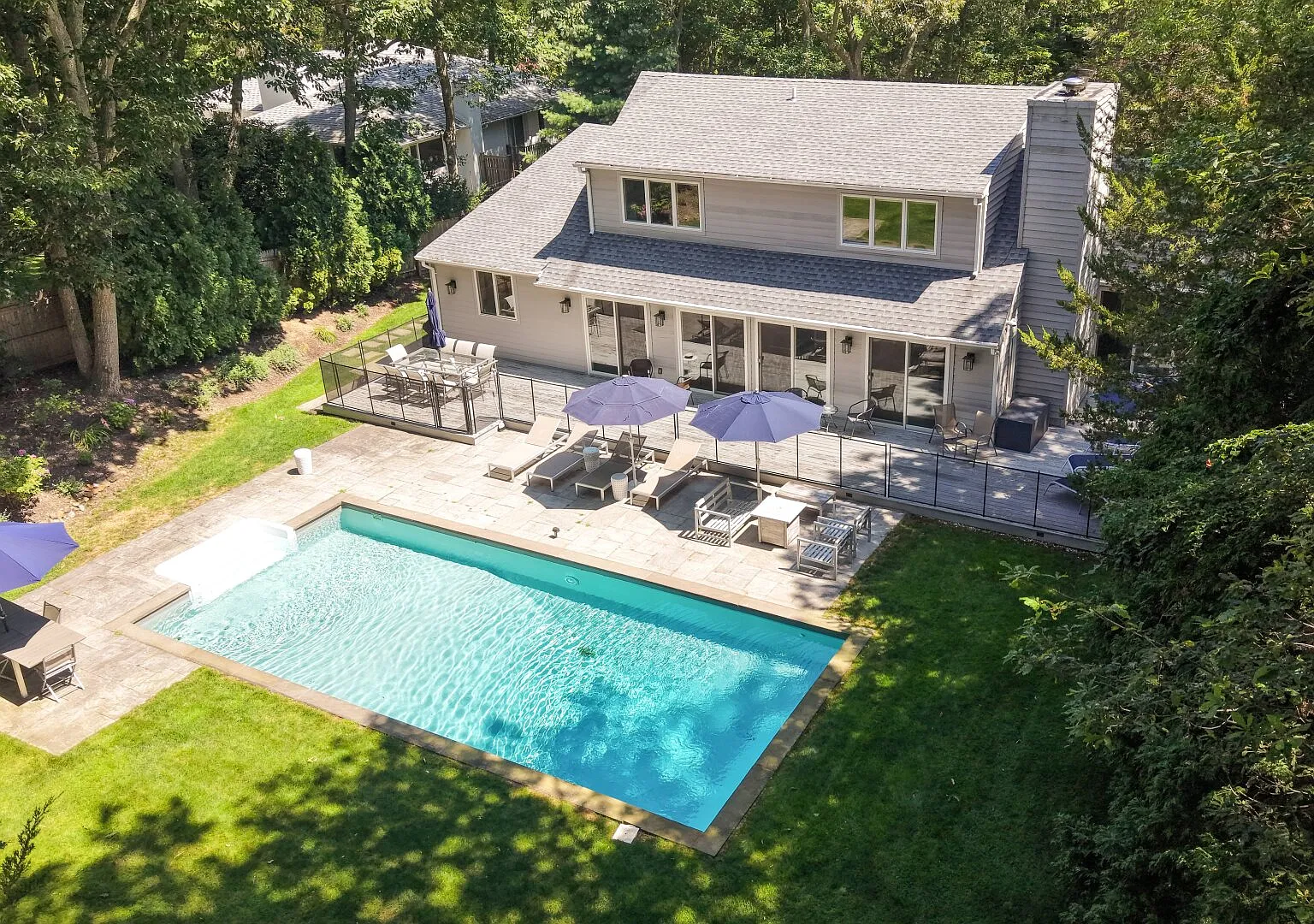 Expansive Private East Hampton Retreat with a Pool & Large Deck — Photo 4
