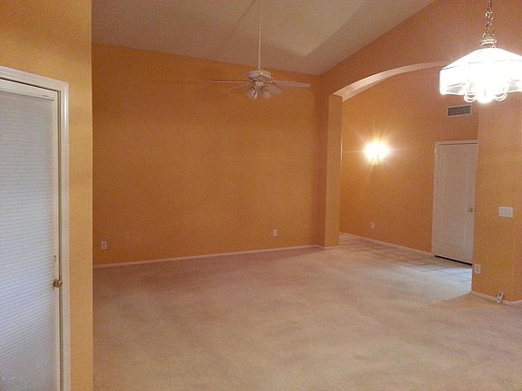 4th image of 12757 W ROANOKE Avenue N