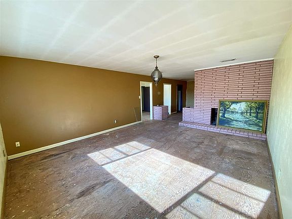 2nd image of 1101 Jerome St