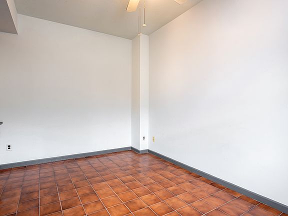 4th image of 1327 Snyder Ave #11542182