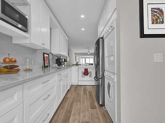 3rd image of 1730 NW 18th Avenue #202