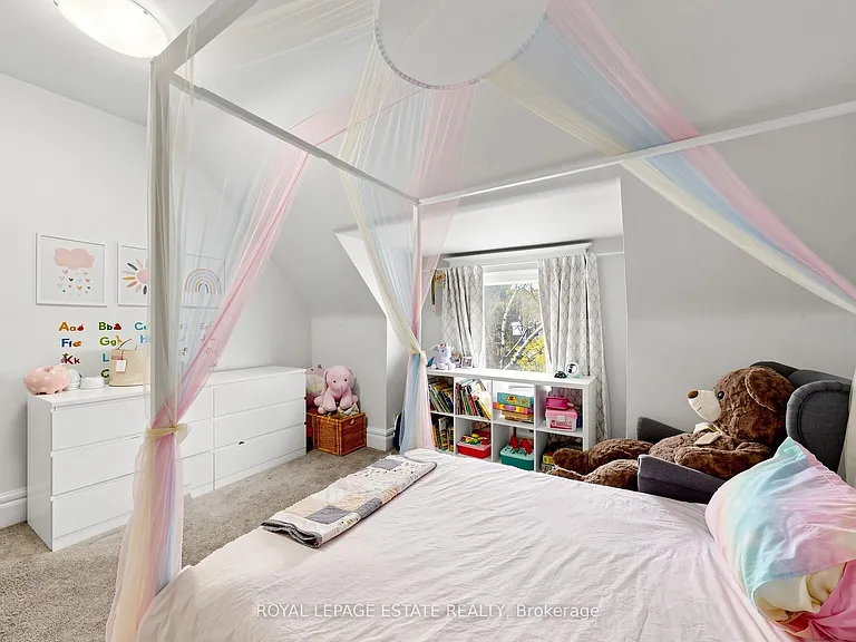 280 Silver Birch Ave — Photo 23