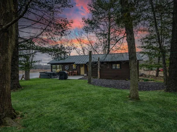 N3789 Tipperary Road, Poynette, WI 53955