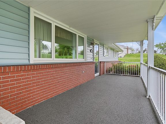 2nd image of 102 Kemper Rd