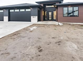3817 Nickel St, Bismarck, ND 58503