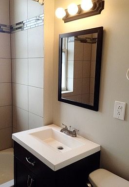 3rd image of 6422 S Kenwood Ave APT 3E