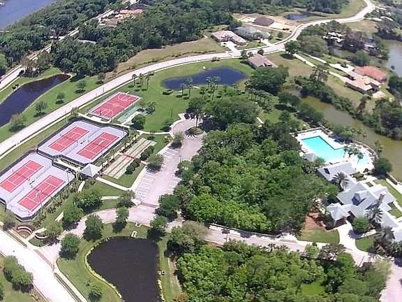 4th image of 163 S Riverwalk Dr