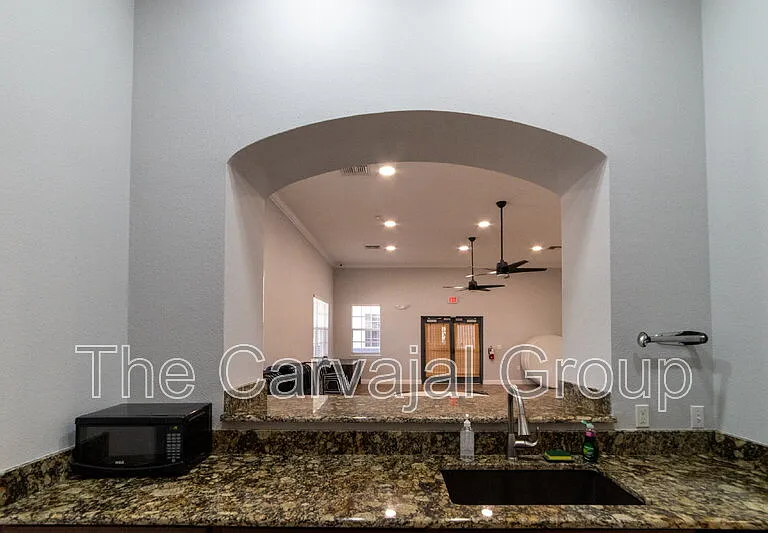 6646 S Goldenrod Rd #A — Photo 32