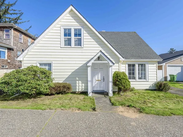 296 S 10th St, Coos Bay, OR 97420