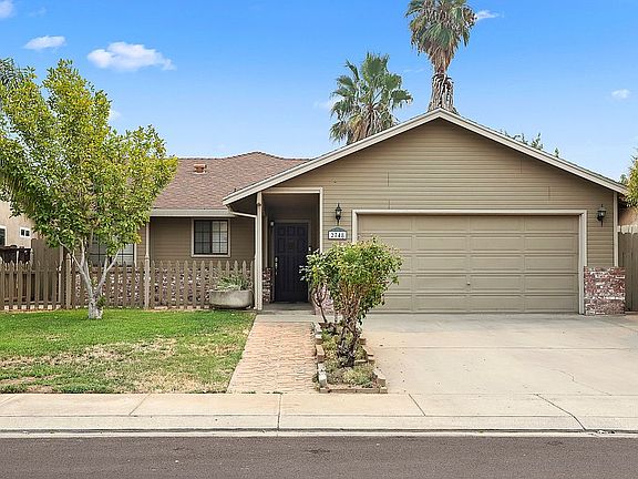 2nd image of 2748 Lindbrook Dr