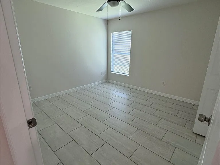 3305 SW 15th Pl — Photo 22