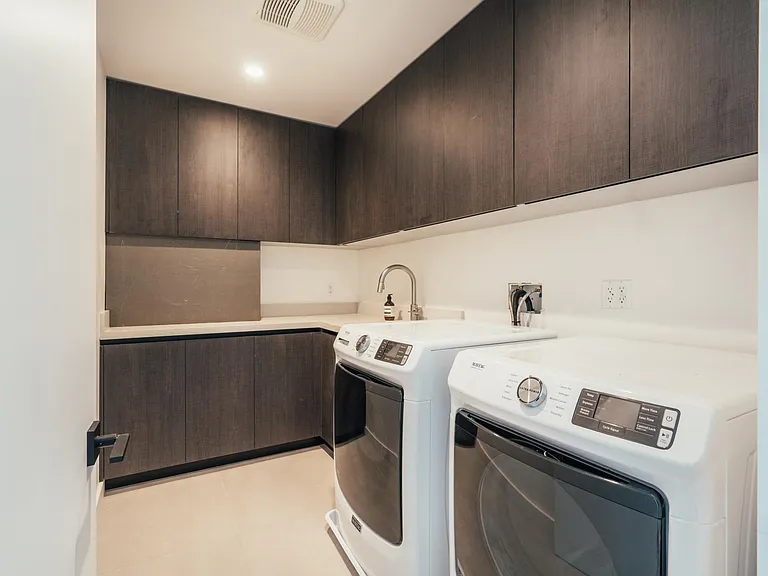 2846 Alsace Ave — Photo 20