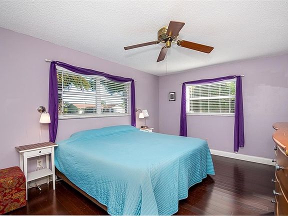 5th image of 2924 Macalpin Dr S