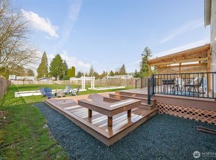 31922 NE 55th St, Carnation, WA 98014