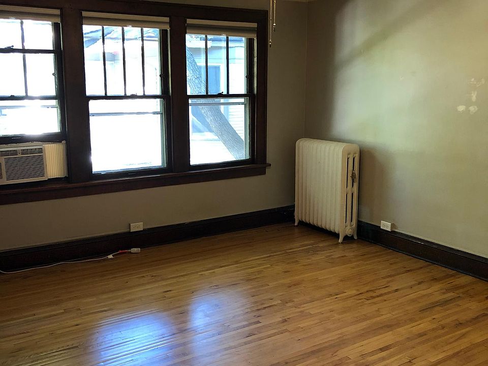 1st image of 1702 Laurel Ave APT 11