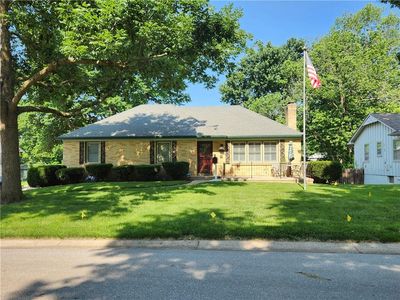 124 Redbud Ln, Belton, MO, 64012