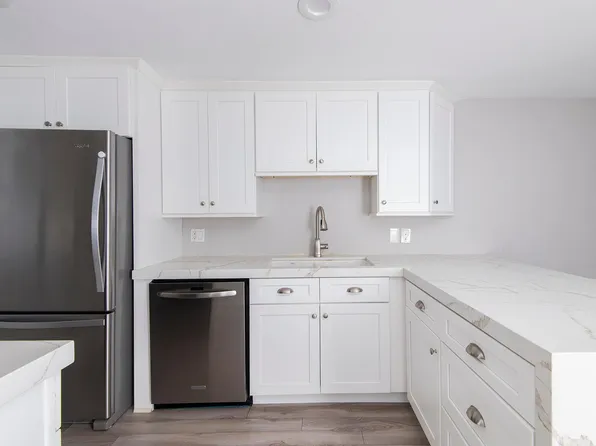 2342 Caringa Way Unit C, Carlsbad, CA 92009