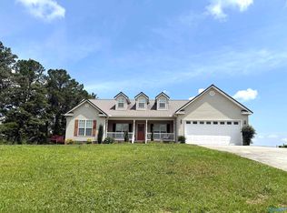 1084 Martling Gap Rd, Albertville, AL 35951
