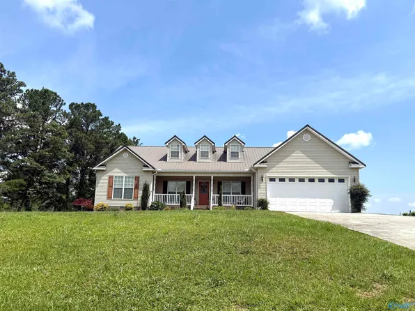 1084 Martling Gap Rd, Albertville, AL 35951