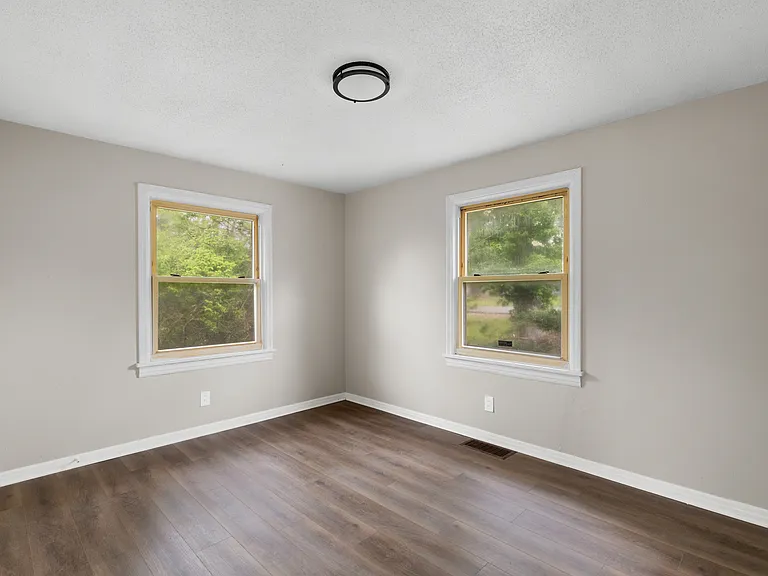 9866 Nolte Ave — Photo 14