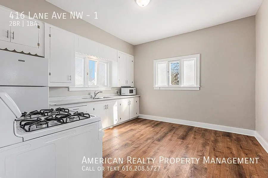 416 Lane Ave NW — Photo 3