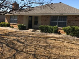 7033 Crosstimbers Ln, North Richland Hills, TX 76182
