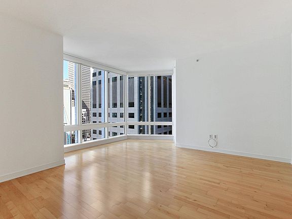 4th image of 301 Mission St APT 19J