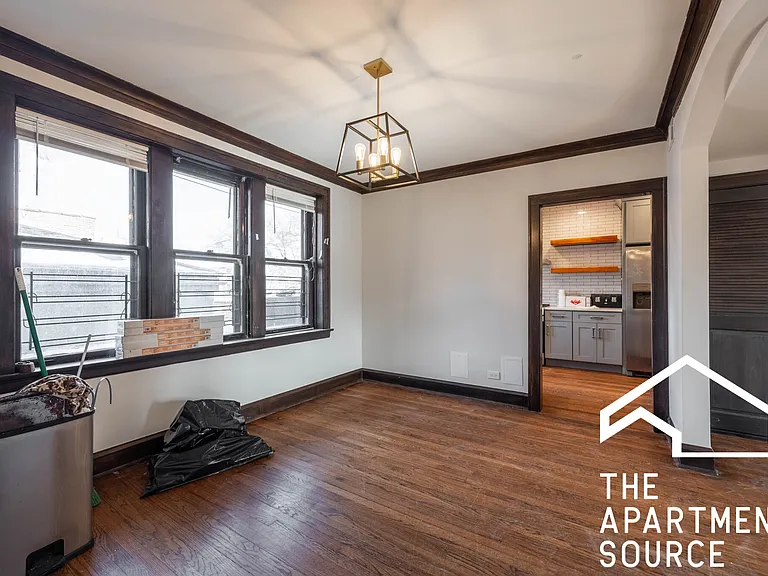 2624 W Devon Ave #301 — Photo 10