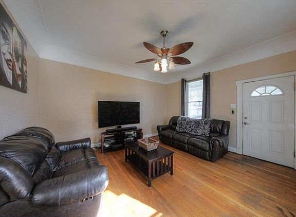 5th image of 809 Erskine Ave