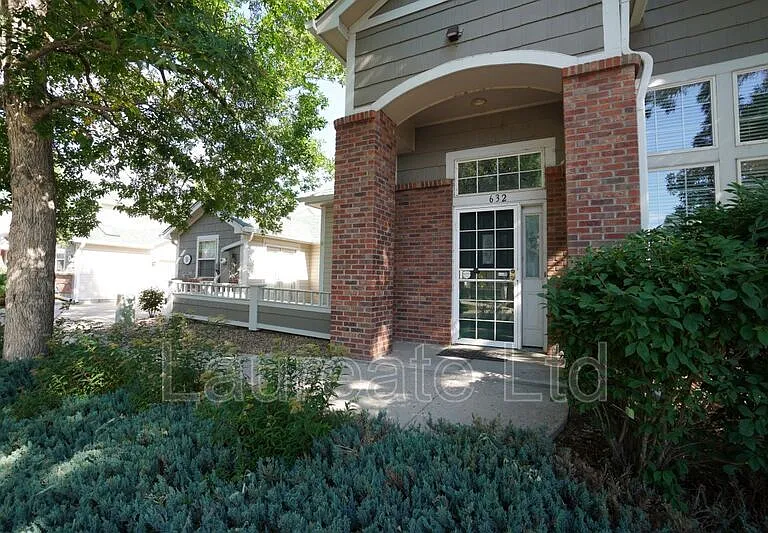 632 S Yarrow St — Photo 1
